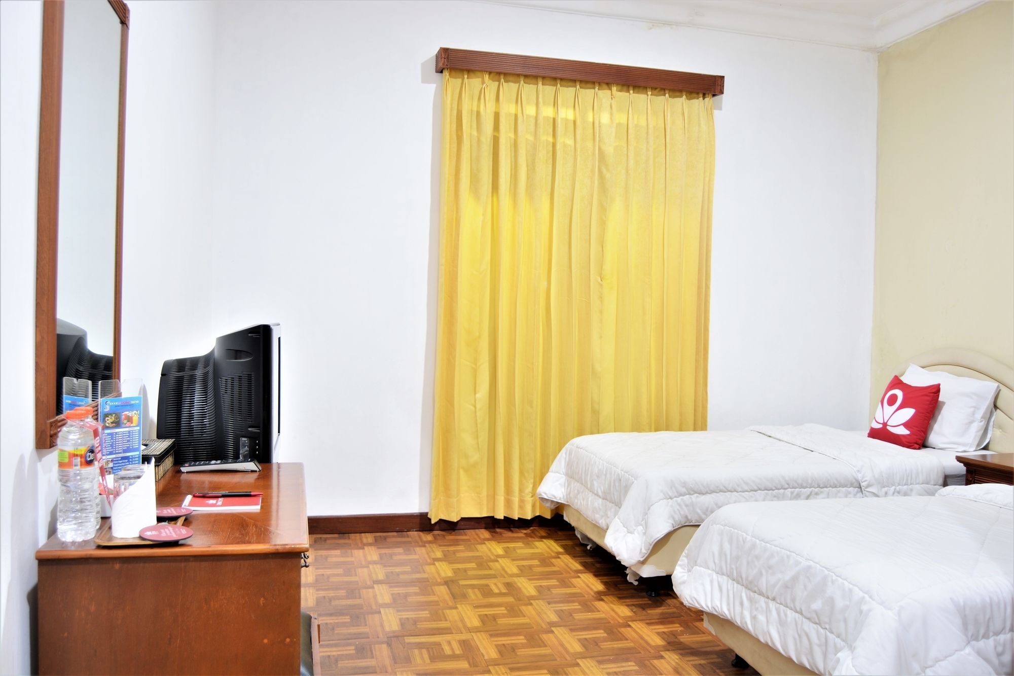 Zen Rooms Basic Cipanas Km.78 Exterior photo